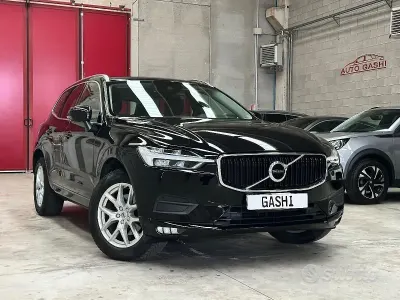 Usata Volvo XC60 Momentum 190 CV (139 kW) 2020 Nero SUV