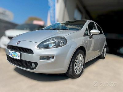 Usata Fiat Punto Lounge 69 CV (50 kW) 2015 Grigio Utilitaria
