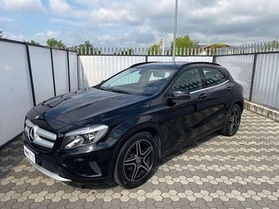 Usata Mercedes GLA180 109 CV (80 kW) 2017 Nero metallizzato SUV