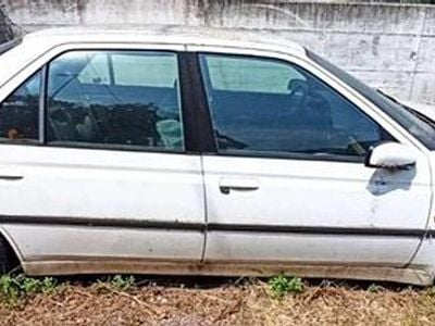 Occasion Peugeot 605 141 ch (103 kW) 1994 Blanc Berline