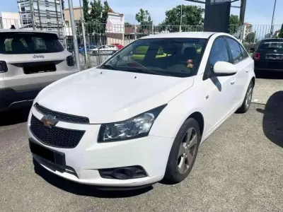 Usata Chevrolet Cruze LT 150 CV (110 kW) 2010 Bianco Berlina