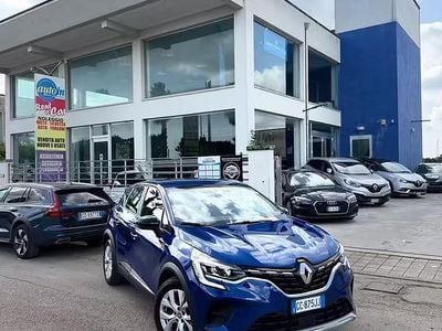 Usata Renault Captur Business 115 CV (84 kW) 2020 Blu SUV