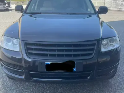 Usata VW Touareg 224 CV (164 kW) 2006 Nero SUV