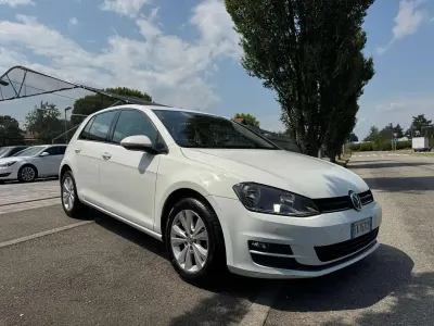 Usata VW Golf VII Edition 110 CV (80 kW) 2015 Bianco Berlina