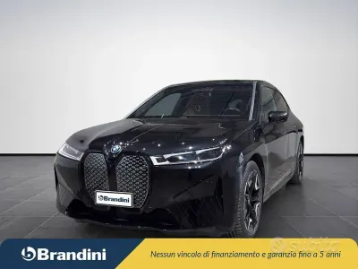 Usata BMW iX Comfort Edition 139 kW (190 CV) 2024 Nero SUV