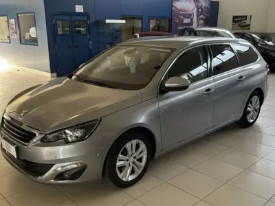 Usata Peugeot 308 SW Allure 114 CV (83 kW) 2015 Station wagon