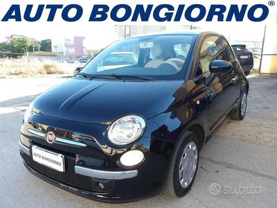 Usata Fiat 500 Lounge 69 CV (50 kW) 2014 Viola Berlina