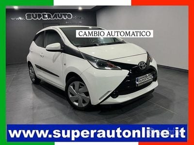 Usata Toyota Aygo X-clusiv 69 CV (50 kW) 2016 Bianco Utilitaria