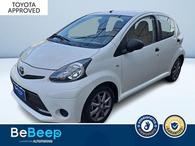 Usata Toyota Aygo Connect Style 68 CV (50 kW) 2014 Bianco pastello Utilitaria
