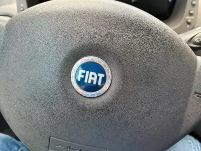 Usata Fiat Panda Dynamic 60 CV (44 kW) 2005 Bluazzurro Utilitaria
