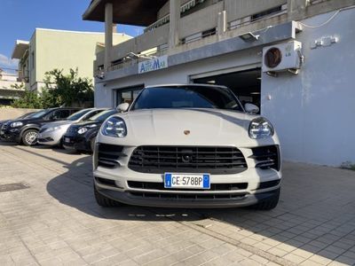 Usata Porsche Macan 245 CV (180 kW) 2021 Bianco pastello SUV