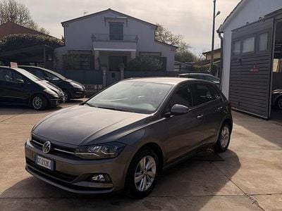 Usata VW Polo Comfortline 95 CV (69 kW) 2020 Grigio Utilitaria