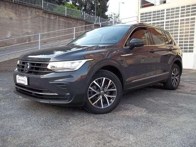 Occasion VW Tiguan Life 122 ch (89 kW) 2022 Gris SUV