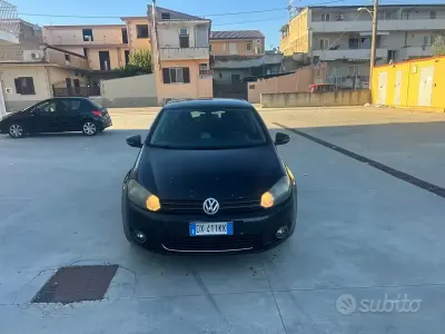 Begagnad VW Golf VI Highline 110 HK (80 kW) 2009 Svart Halvkombi