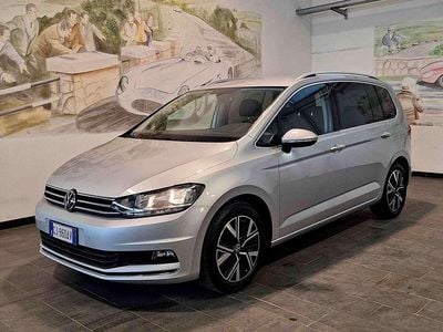 Usata VW Touran Executive 150 CV (110 kW) 2022 Argento Monovolume