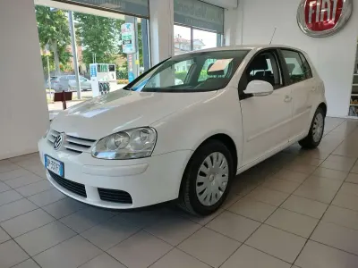 Usata VW Golf VI United 102 CV (75 kW) 2008 Bianco Utilitaria