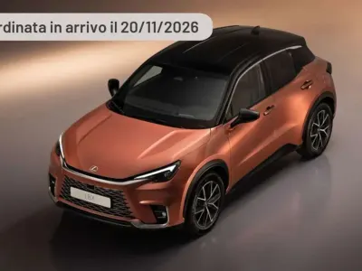 Usata Lexus LBX 136 CV (100 kW) 2024 Argento SUV