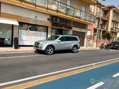 Usata Mercedes GL320 224 CV (164 kW) 2006 Grigio SUV