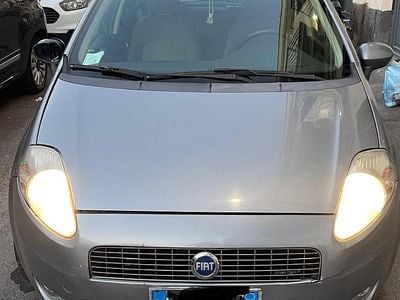 Grigio Usata 2006 Fiat Punto Utilitaria | 1500 €