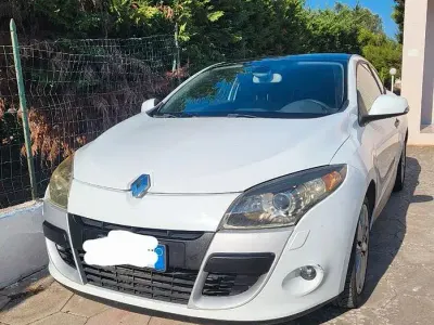 Usata Renault Mégane III 110 CV (80 kW) 2010 Bianco Coupé