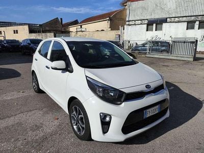 Usata Kia Picanto X-Line 65 CV (47 kW) 2019 Bianco Utilitaria