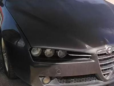 Käytetty Alfa Romeo 159 Exclusive 150 HP (110 kW) 2007 Harmaa Sedan