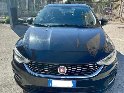 Usata Fiat Tipo Lounge 120 CV (88 kW) 2016 Nero Berlina