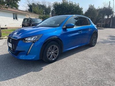 Usata Peugeot 208 Allure 100 kW (136 CV) 2021 Blu Utilitaria