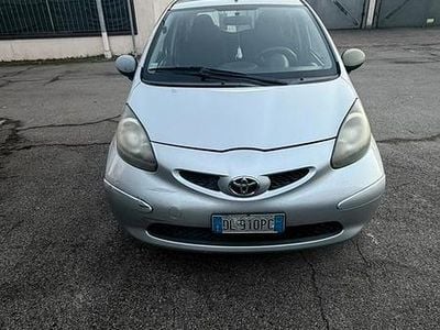 Usata 2007 Toyota Aygo Utilitaria | 1800 €