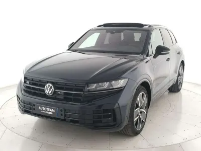 Usata VW Touareg R 340 CV (250 kW) 2023 Blu SUV