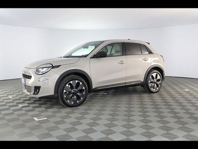 Usata Fiat 600 La Prima 100 CV (73 kW) 2025 Sabbia metallizzato SUV