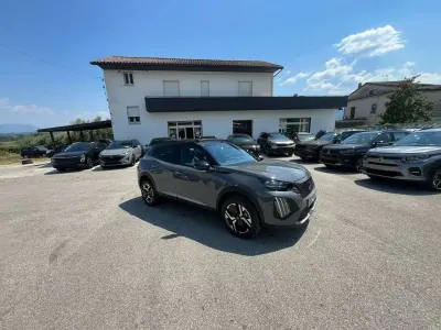 Nuova Peugeot 2008 GT 136 CV (100 kW) 2026 Grigio SUV