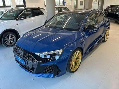 Usata Audi RS3 Ambiente 400 CV (294 kW) 2025 Blu ascari metallizzato Berlina