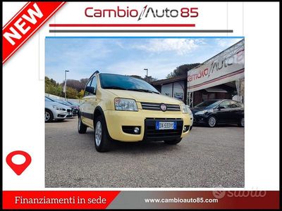 Usata Fiat Panda Climbing 60 CV (44 kW) 2009 Giallo Utilitaria