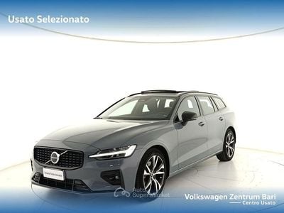 Usata Volvo V60 Ultimate 197 CV (144 kW) 2023 Grigio Station wagon