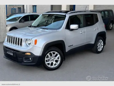 Usata Jeep Renegade Limited 140 CV (102 kW) 2017 Grigio SUV