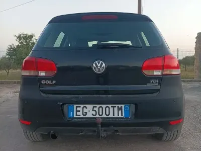 Begagnad VW Golf VI 105 HK (77 kW) 2010 Svart Halvkombi