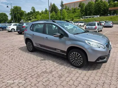 Usata Peugeot 2008 Allure 99 CV (72 kW) 2016 Grigio SUV