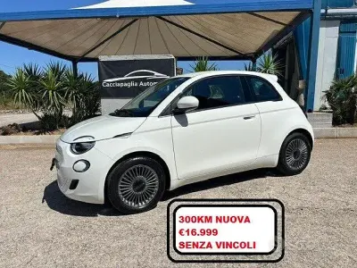 Usata Fiat 500e La Prima 42 kW (58 CV) 2024 Bianco Berlina
