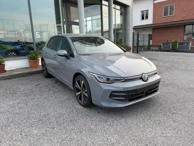 Nuova VW Golf VIII Edition 115 CV (84 kW) 2026 Grigio Berlina