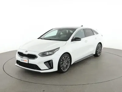 Usado Kia ProCeed GT-Line 135 CV (99 kW) 2019 Blanco Familiar