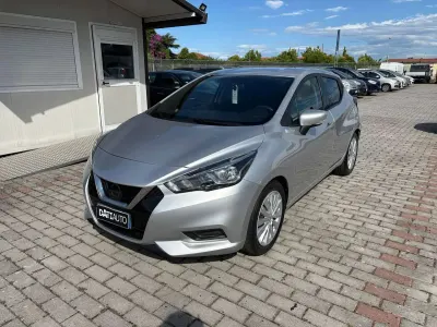 Usata Nissan Micra Acenta 101 CV (74 kW) 2019 Argento Utilitaria