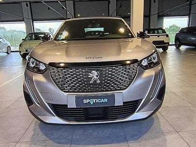 Używany Peugeot 2008 Allure 131 KM (96 kW) 2023 Szary SUV
