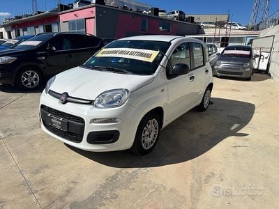 Usata Fiat Panda Pop 69 CV (50 kW) 2015 Bianco Utilitaria