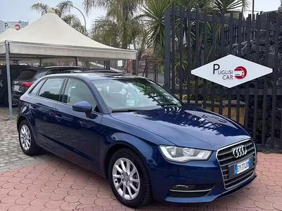 Usata Audi A3 110 CV (80 kW) 2015 Blu Berlina