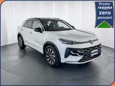 Nuova VW T-Roc Life 150 CV (110 kW) 2026 Bianco/nero SUV