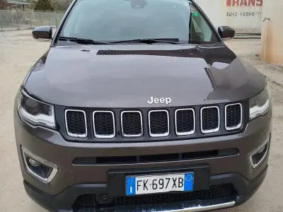 Usata Jeep Compass 120 CV (88 kW) 2017 Grigio SUV