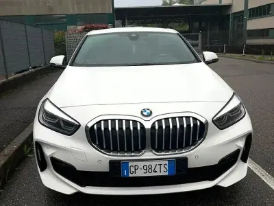 Usata BMW 118 M Sport 136 CV (100 kW) 2023 Bianco Utilitaria