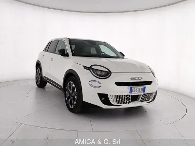 Usata Fiat 600 La Prima 110 CV (80 kW) 2025 Bianco SUV