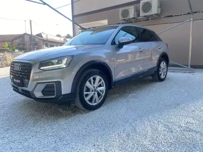 Usata Audi Q2 Advanced 116 CV (85 kW) 2017 Grigio SUV